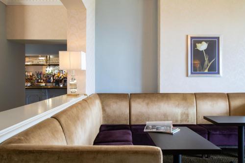 Bar/lounge, The County Hotel in Llandudno
