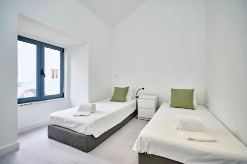 ALTIDO Fabulous 3-BR Apartment in Western Lisbon