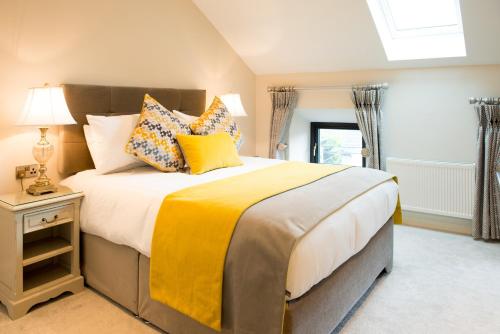 Kingston's Townhouse - image 3
