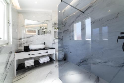 Besker Apartment - image 9