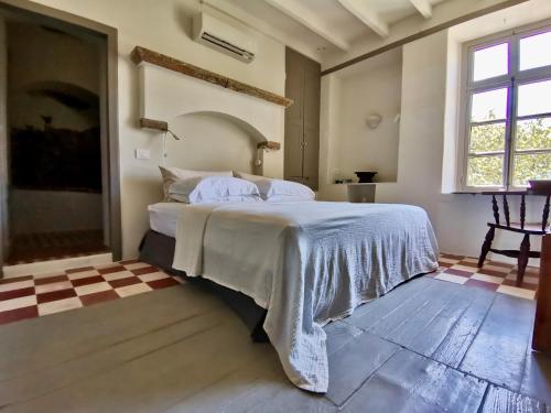 1900 Hotel – Symi, AZ