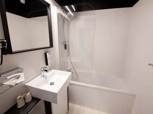 Kyriad Hotel Clermont Ferrand Centre - image 2
