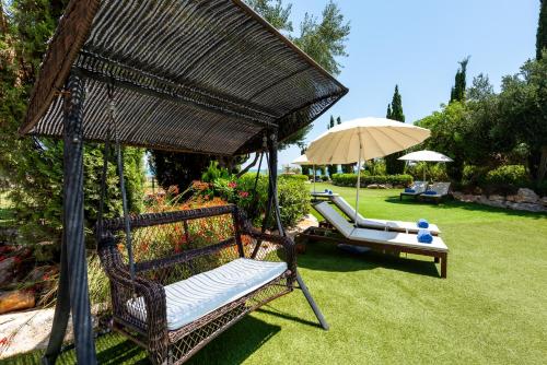 Sea Front Oceanus H3 by Ezoria Villas in Sotira