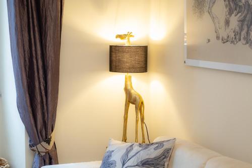 Spanish Steps Exclusive Rental in Rome, Roma (foto 6)