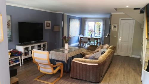  Casa adosada con jardín ideal para veraneo cerca de la playa in El Puerto de Santa María