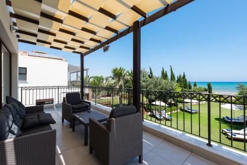 Iekārtas, Sea Front Oceanus H3 by Ezoria Villas in Sotira