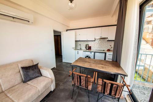 Granda Lambuka Apart - Apartment - Kas