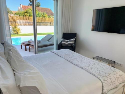AROEIRA LISBON VILLA GOLF & BEACH