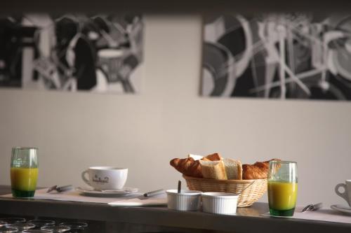 حانة/استراحة, Hotel Le Rochegude in Albi