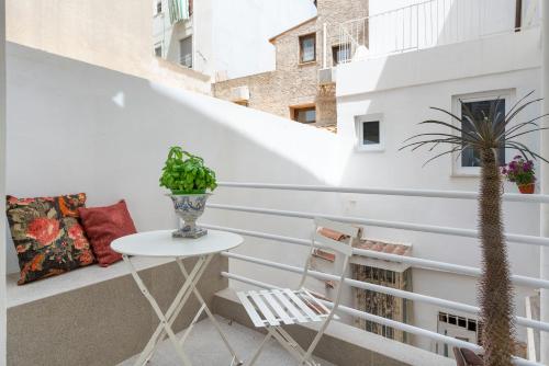 CUELLA CASA- Ortigia Holidays - image 2