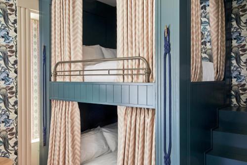 Faraway Nantucket - image 9