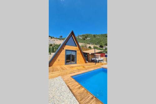 Villa Ugni Blanc Uzum Bagları ve Zeytinlikler icinde mini bir Cennet ve Tiny House conseptli havuzlu