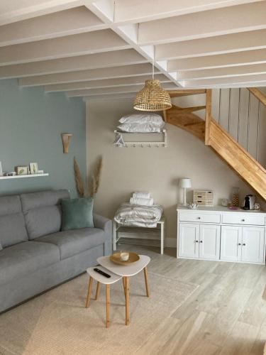 Gîte Les Galinettes au bord de la rivière gîte à louer Houry