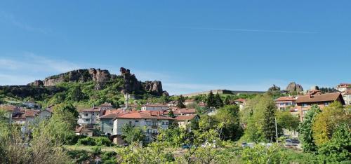 Fortress View Apartment