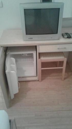 BMV TRIPLE ROOM WITH BALCONY photo