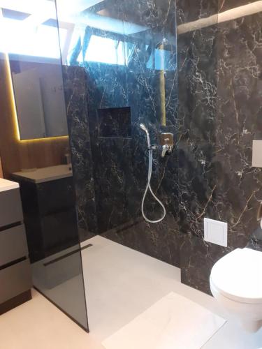 Room #185610512