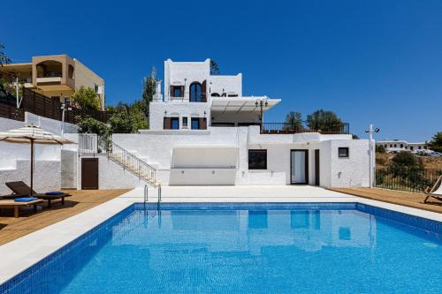 Villa with Sea View image 4