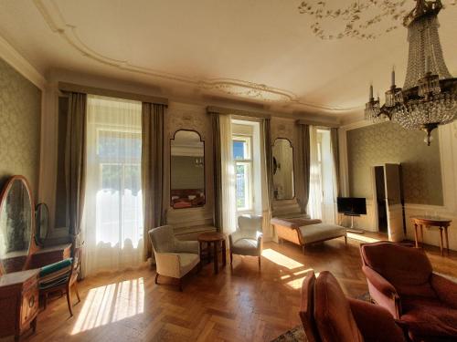 Belle Époque Panorama Apartment in Bad Gastein