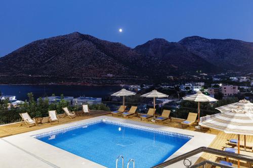 Villa with Sea View image 2