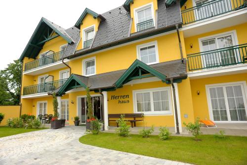 Sissepääs, Tennis Golf Hotel Hollrigl in Kottingbrunn