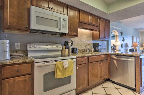 Beachfront Condo with Balconies and Pool Access! - image 2