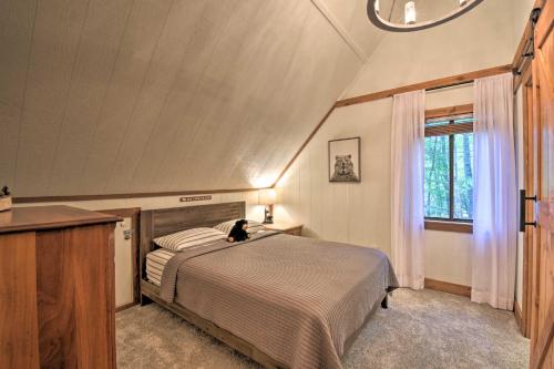 Big Canoe Cabin with Porch and Amenity Access - image 10