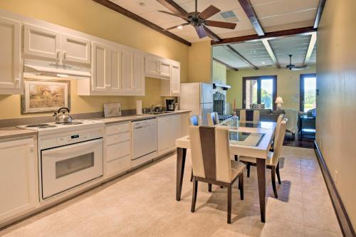 Inviting Bottom-Floor Apt at Owls Nest with Views! in Clarkesville, USA