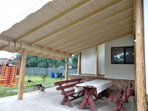 Balkons/terase, Pensiunea Casa Nușa (Pensiunea Casa Nusa) in Baia De Fier