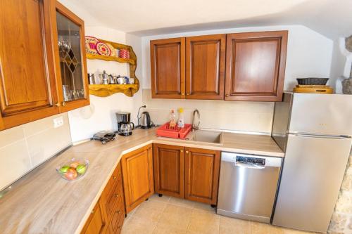 virtuve, Apartman Nono Tone in Lubenice