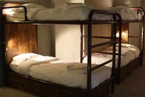 N1 Hostel Apartments and Suites Ideally located in the prime touristic area of Santarem, N1 Hostel Apartments and Suites promises a relaxing and wonderful visit. Offering a variety of facilities and services, the hotel provides all 