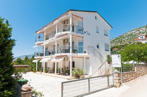 Villa Lavanda - Location saisonnière - Starigrad-Paklenica