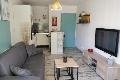 DESIGN studio with TERRACE and SWIMMING POOL