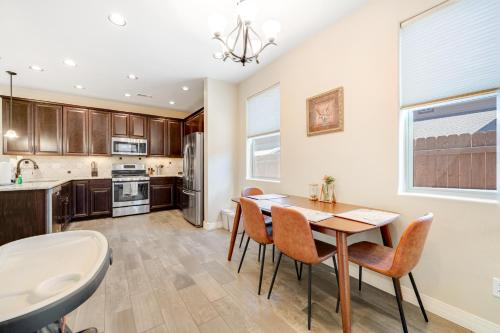 Comfy Flagstaff Mountain Retreat - image 2