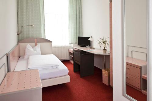1 twin bed