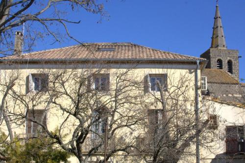 Mas de Bellegou Bed and Breakfast - image 10