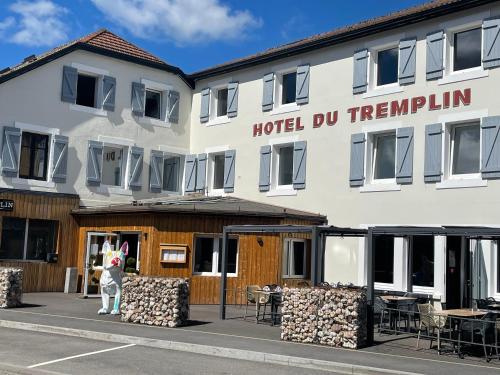 Hôtel Restaurant et Spa du Tremplin - Hotel - Bussang