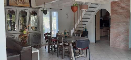 De l espace du calme et de la tranquillité gîte à louer Uchacq-et-Parentis