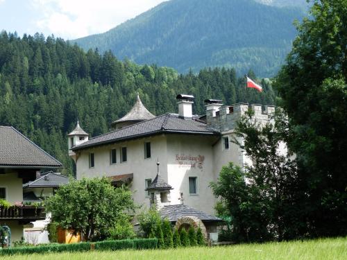 Schloßburg Reiserhof Zell am Ziller