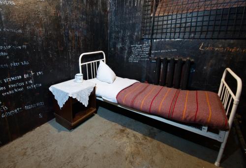 1 twin bed