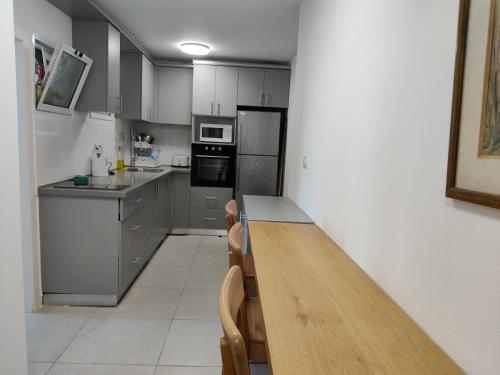 Dizengoff Penthouse Boutique Hostel - image 5