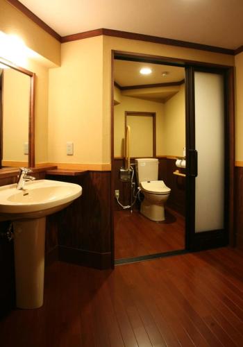 Deluxe Room with Tatami Area and Mt. Fuji View - Non-Smoking - East Building