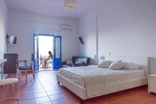 Sigal Villa Room Type - Double Room with Caldera View