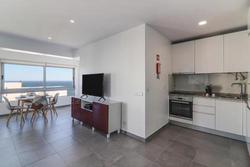 Exterior view, Torre Invicta 6ºc - Vista Mar in Armacao De Pera