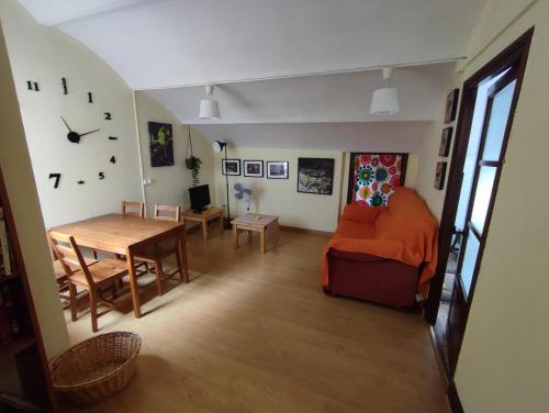  202A Ático con encanto - Centro de Villaviciosa in Villaviciosa