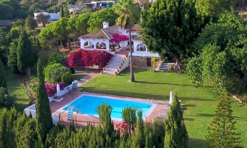 La Ciruela - Villa paisible jardin de 5000m2 piscine chauffée et vue sur mer