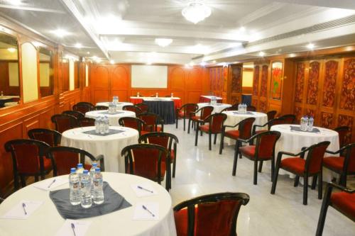 Ashraya International Hotel in Bangalore