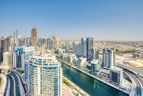Timeless 1BR at Jumeirah Gate Tower 1 JBR by Deluxe Holiday Homes