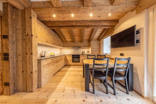 Közös társalgó / TV, Lino Deluxe Suite in Borca di Cadore