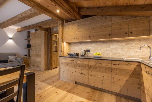 Konyha, Lino Deluxe Suite in Borca di Cadore