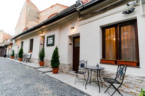 Galeria Grafit Apartments